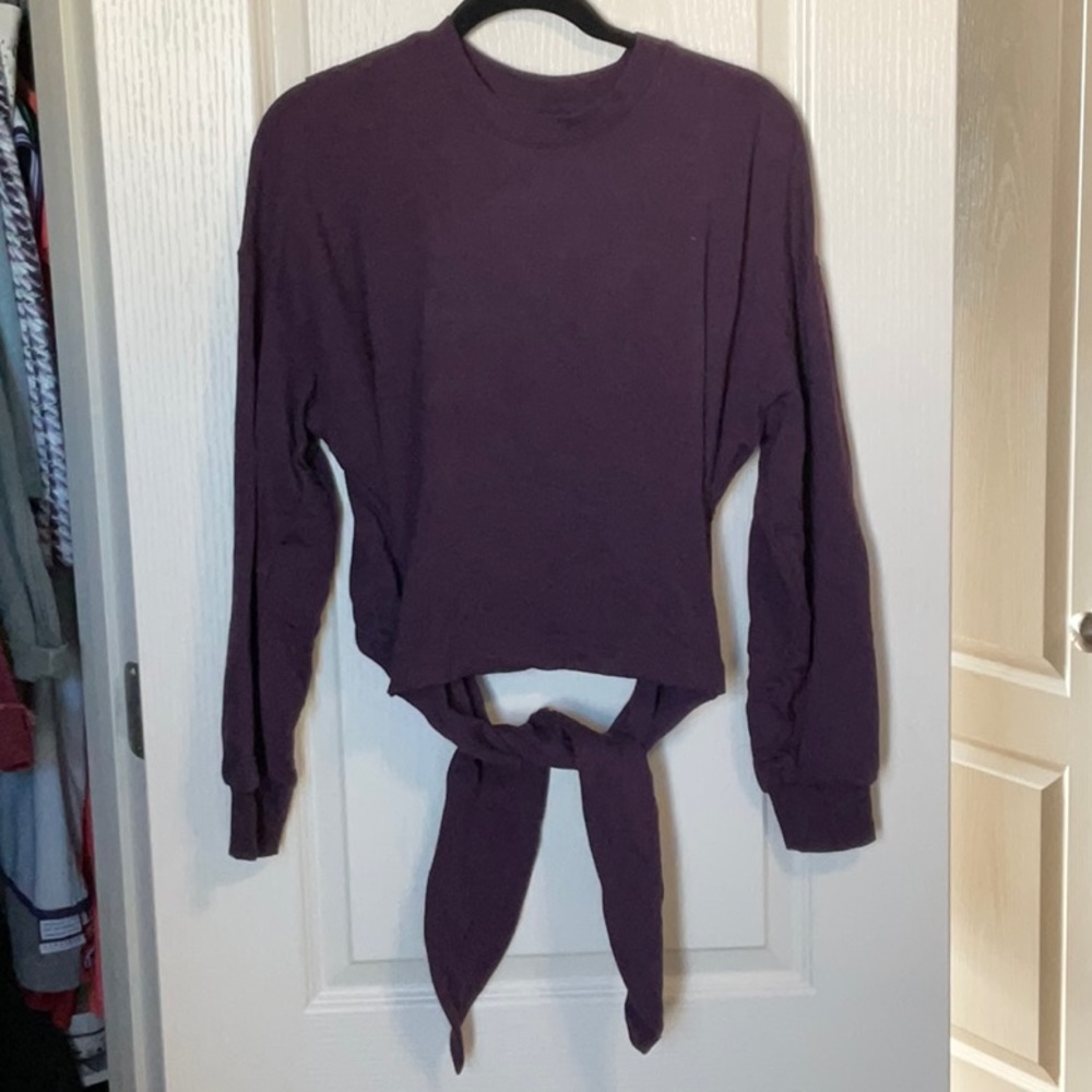 Athleta Yoga Tie Back Sweatshirt size Medium